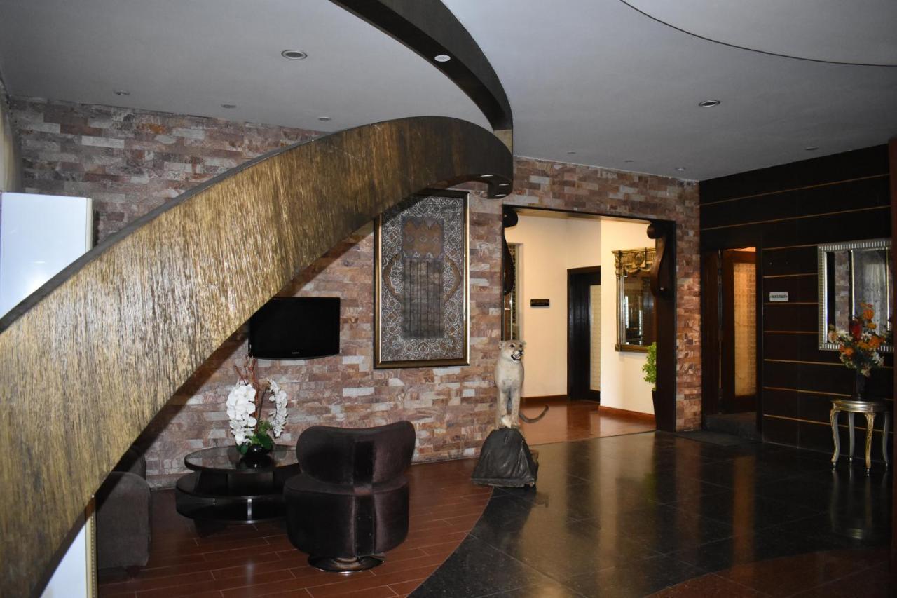 Hotel Safari Club 1 Rávalpindí Exteriér fotografie