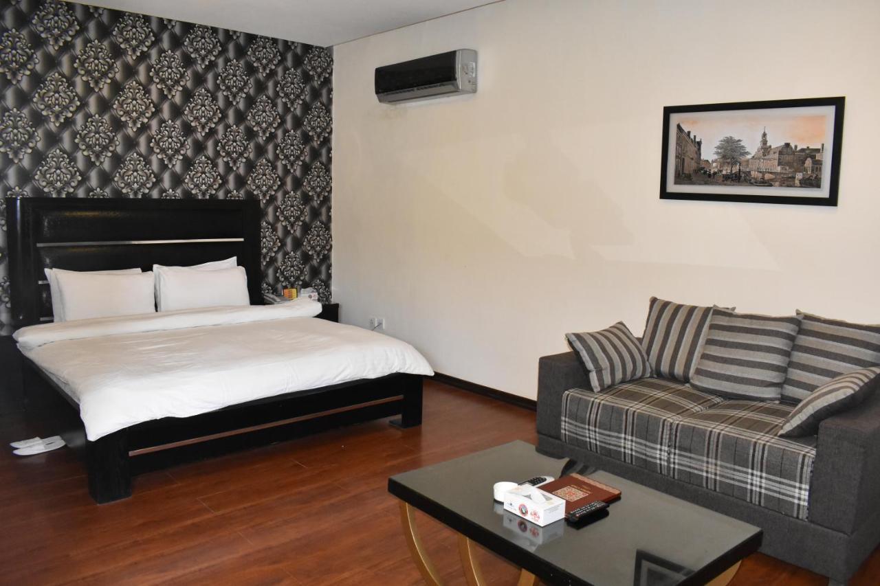 Hotel Safari Club 1 Rávalpindí Exteriér fotografie
