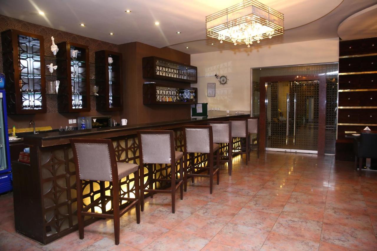 Hotel Safari Club 1 Rávalpindí Exteriér fotografie